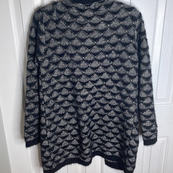 Molly Bracken Sweater from Front & Company (Vancouver, BC) - Picture 5 of 5